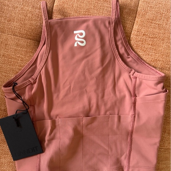Brand New with Tags Bandit Running Top - Picture 2 of 2